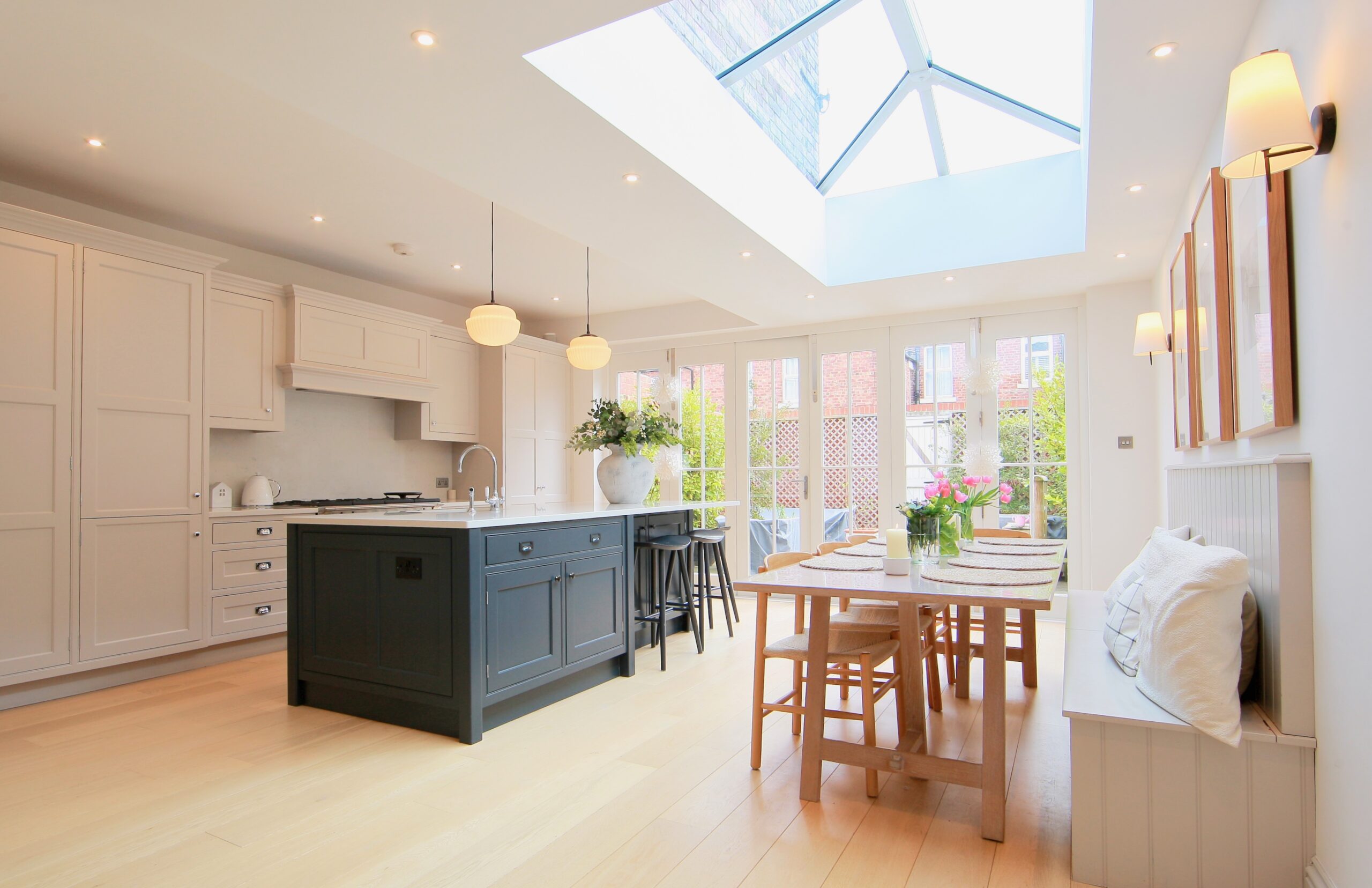 Fantasy island - a kitchen for Lottery winners
